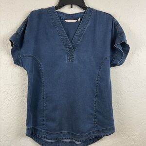 Women’s Soft Surroundings 100% Tencel Lyocell Chambray V Neck Short Sleeve Top